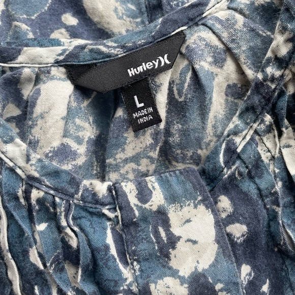 Hurley Blue Snake Print Sleeveless Button Front Swing Crop Top | Large - Picture 3 of 4
